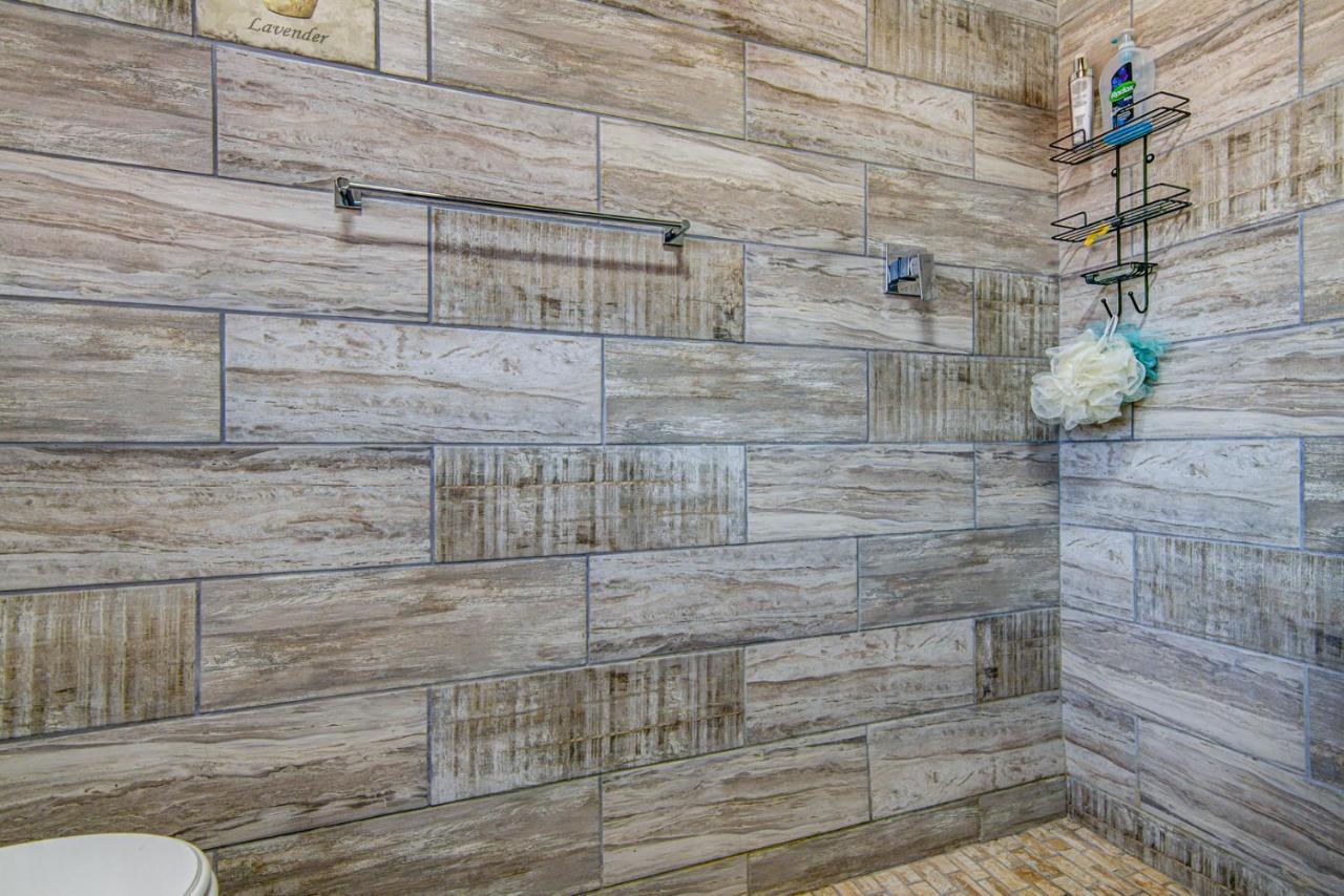 Lavender Villa No Loadshedding Кемптън Парк Екстериор снимка